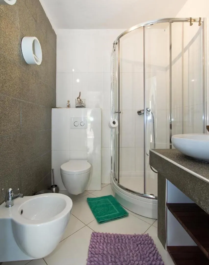 Wohnung In Rijeka Mit Terrasse Und Grill Croatia