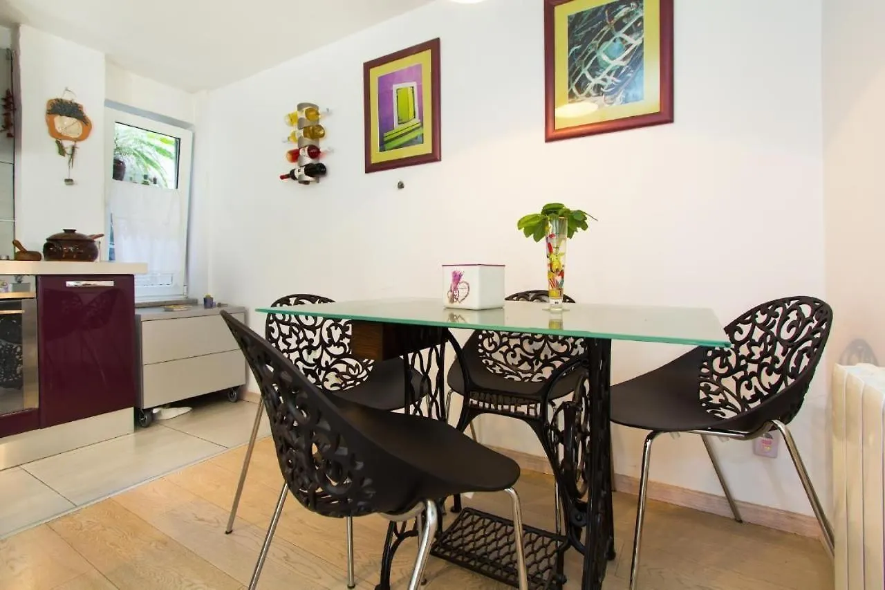 Apartment Wohnung In Rijeka Mit Terrasse Und Grill Croatia