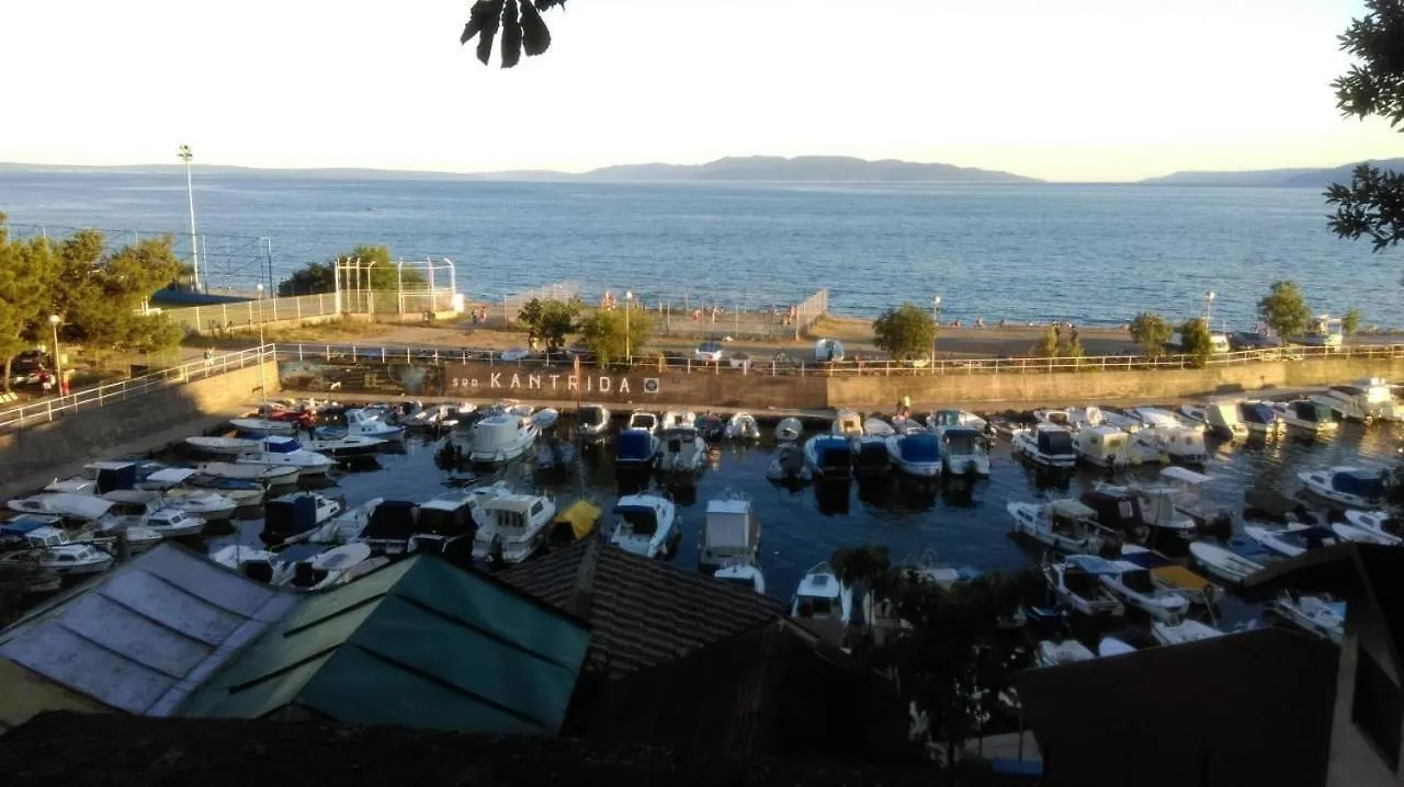 Wohnung In Rijeka Mit Terrasse Und Grill 0*,  Croatia